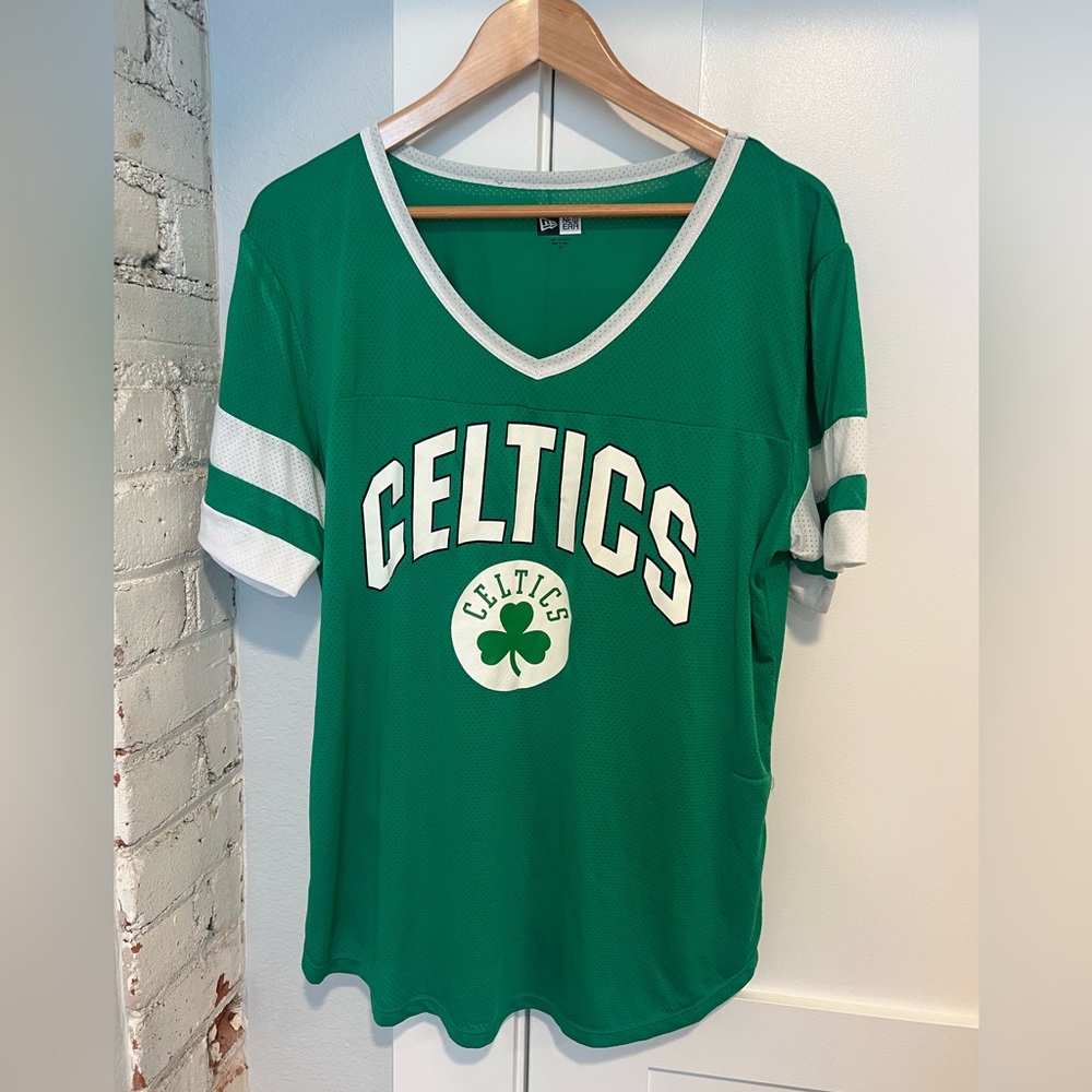 New Era Boston Celtics V-Neck Jersey Shirt, Size 2XL